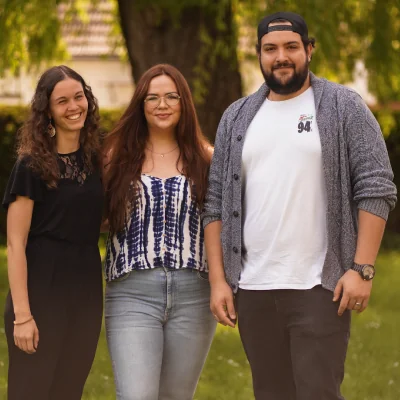 Daniel Chapman, Anna Karau, Larissa Stahl